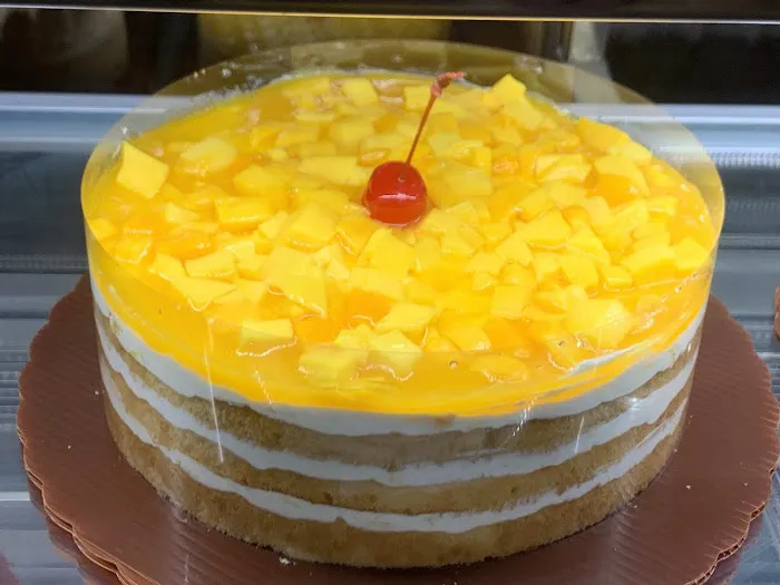 Red Ribbon Bakeshop Picture 9