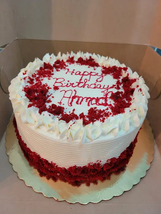 Layered Whitluv Bakery Cafe Picture 1