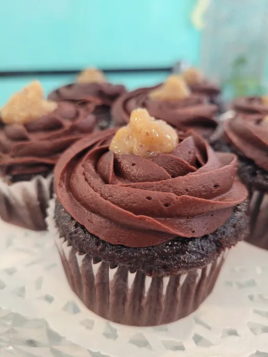 Layered Whitluv Bakery Cafe Picture 5