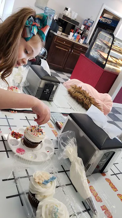 Kathy's Cakes and Big Dipper Ice Cream Picture 1