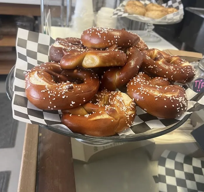 Salty's Bagels Picture 3
