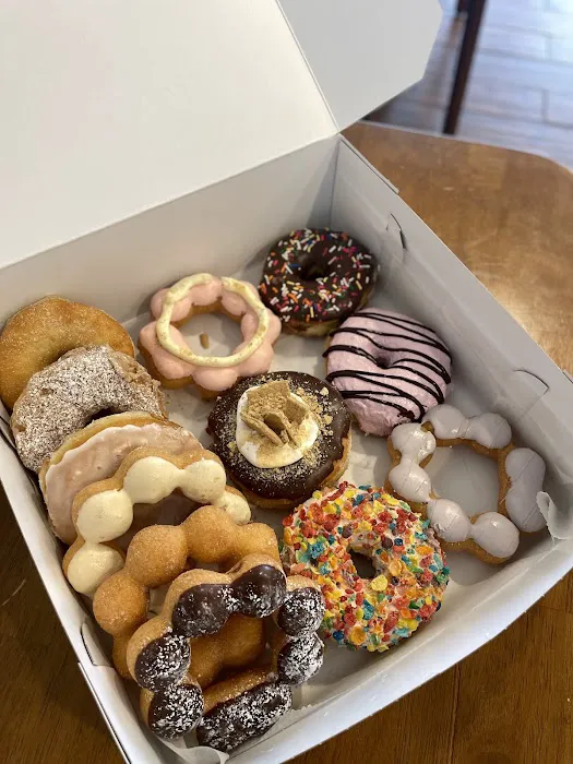 DONUT HOUSE (BRIOCHE & MOCHI) (BERWYN) Picture 2