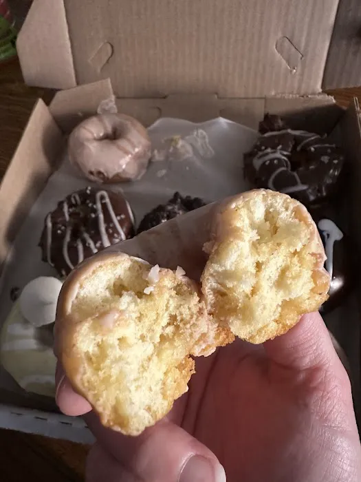 Rose's Little Donuts Picture 2