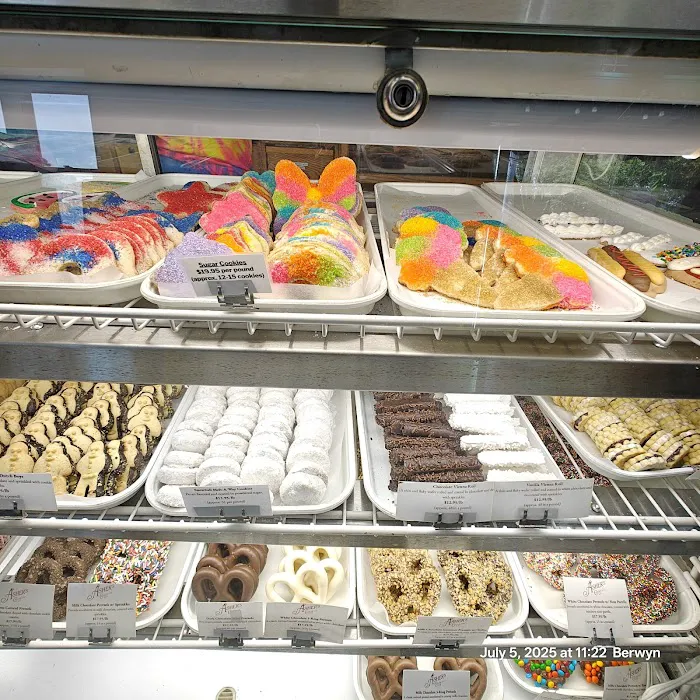 Clays Creative Corner Bakery Picture 7
