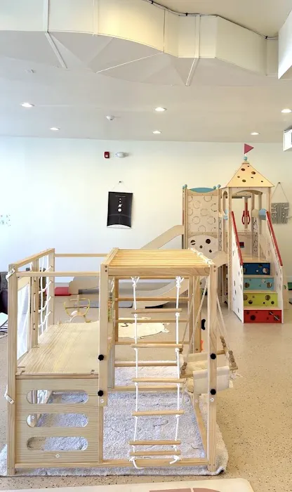 Le Mignon Cake & Playroom Picture 3