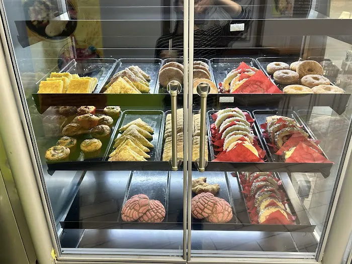ESS BAKERY CAFE Picture 2
