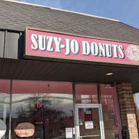 Suzy Jo Donuts ico