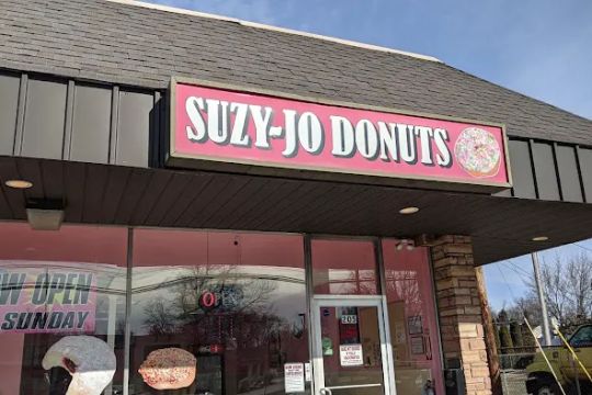 Suzy Jo Donuts