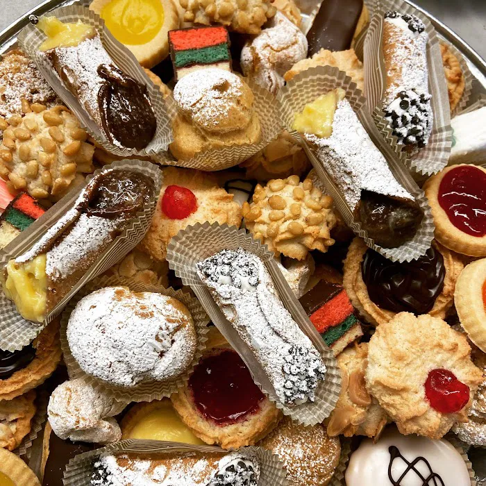 Roma Bakery Pastry Shop Picture 8