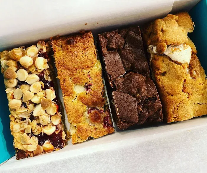 Mandee's Treats Picture 2