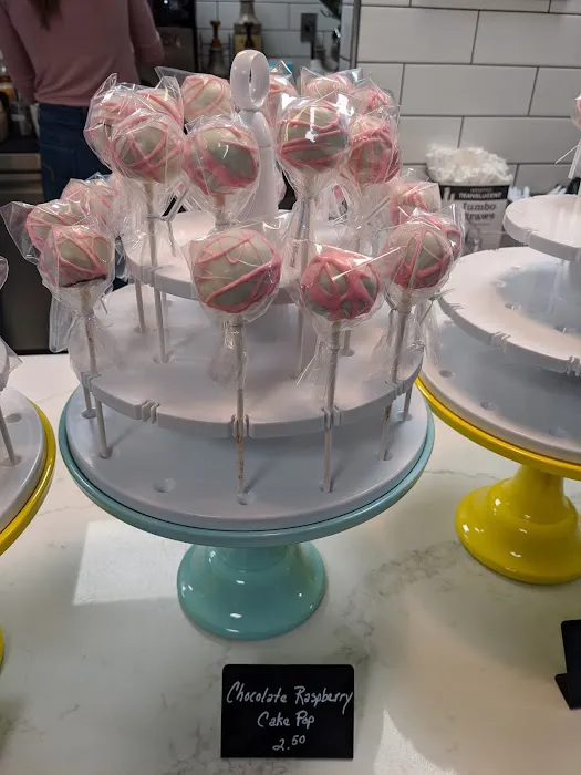 Monique's Bake Shop Picture 4