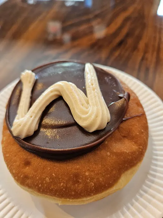 W Donuts Lancaster Picture 4