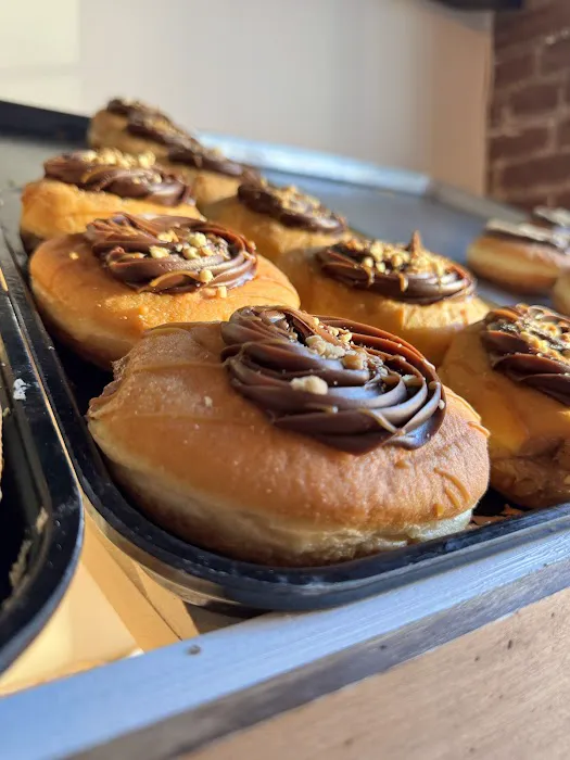 W Donuts Lancaster Picture 3