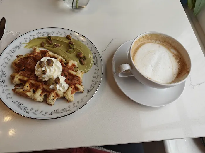 Lancaster Pie & Coffee Picture 7