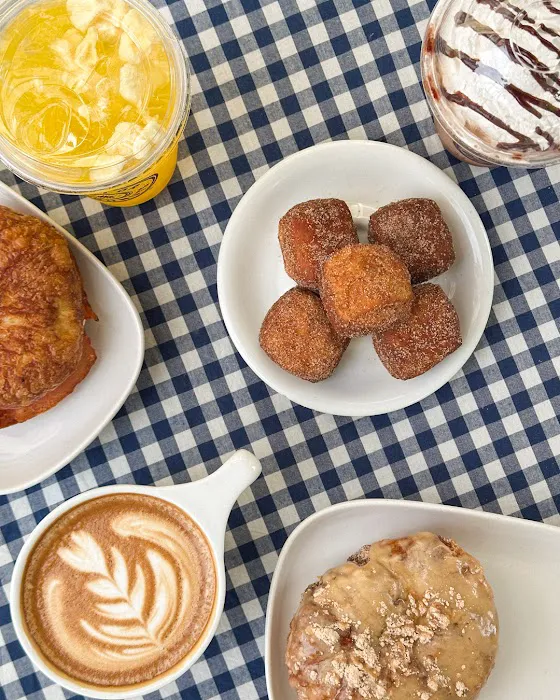 Parlor Doughnuts Picture 7