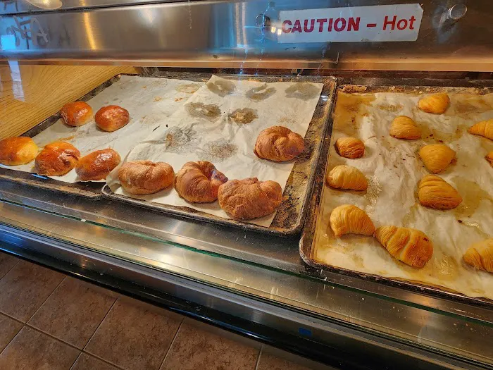 Alvaro Bread & Pastry Shoppe Picture 1