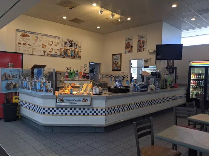 Auntie Anne's Picture 7