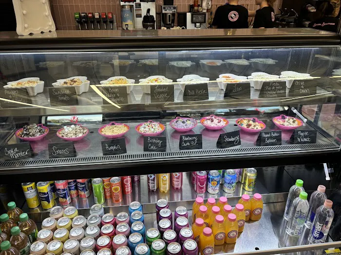 Bagel Boutique Picture 6