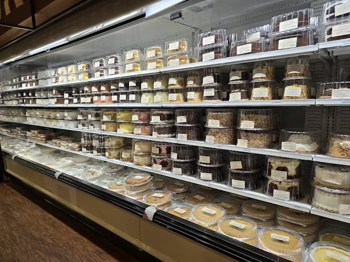 Leo's Bakery and Deli Picture 8