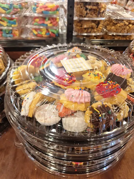 Leo's Bakery and Deli Picture 4