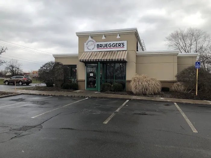 Bruegger's Bagels Picture 6