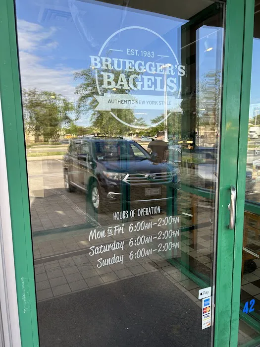 Bruegger's Bagels Picture 8