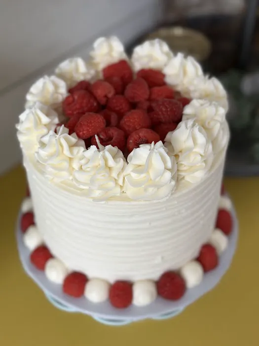 KMC Custom Cakes Picture 5