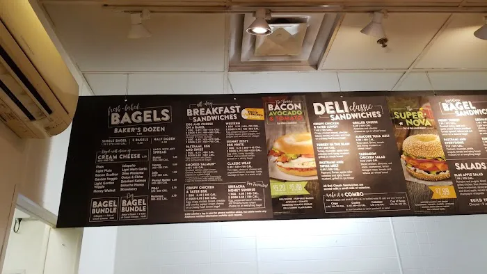Bruegger's Bagels Picture 4