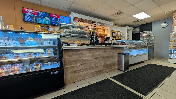 Canastas Bakery & Restaurant Picture 5