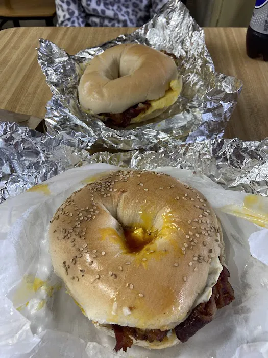 Linden Bagel Shop & Deli Picture 4