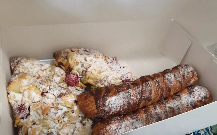 Paris Baguette Picture 1