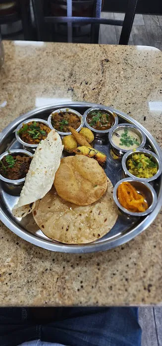 Maple Plaza Picture 4