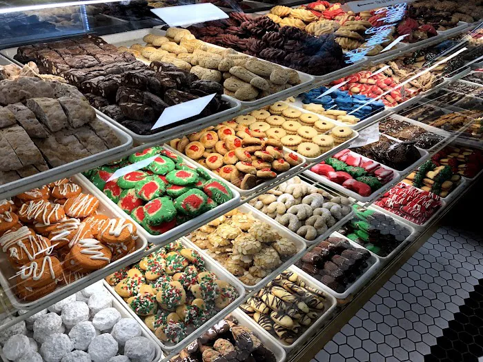 Scala Pastry Shop Picture 5