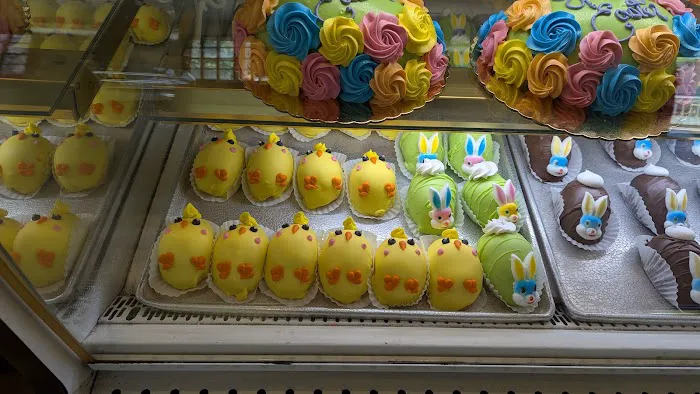 Pierre's Bakery Picture 7