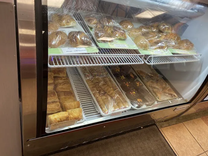 Sripat Bakers( Previously Hotbreads dayton at this location ... now under different brand) Picture 9