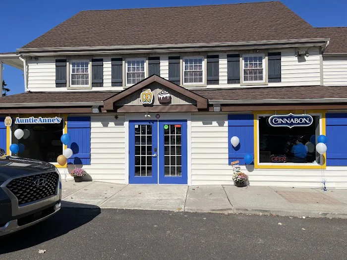 Auntie Anne's Picture 10
