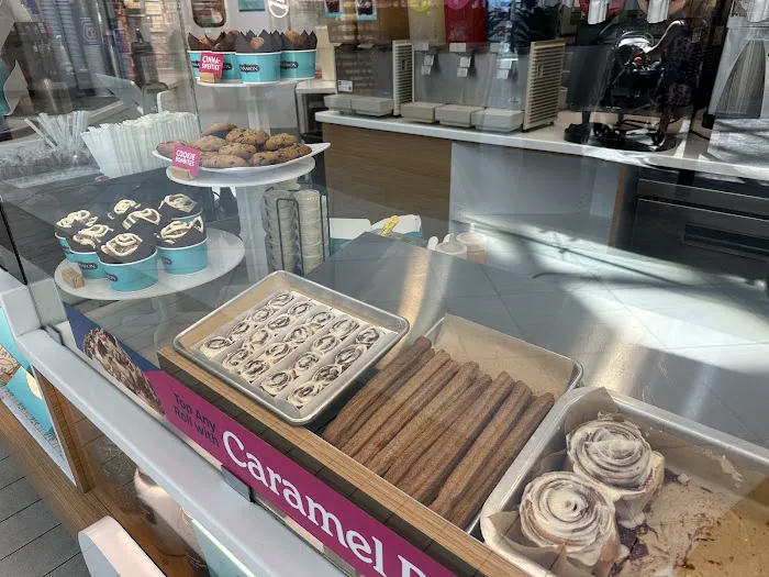 Cinnabon Picture 2