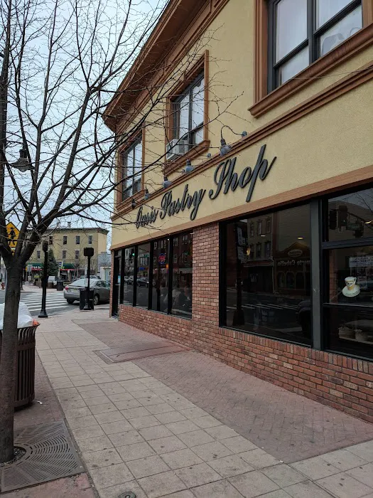 Oasis Pastry Shop Picture 5