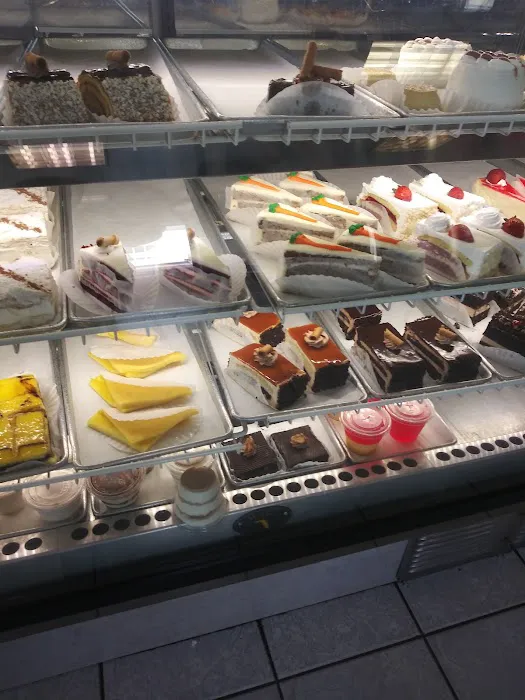 Caribe Portuguese Bakery Picture 3