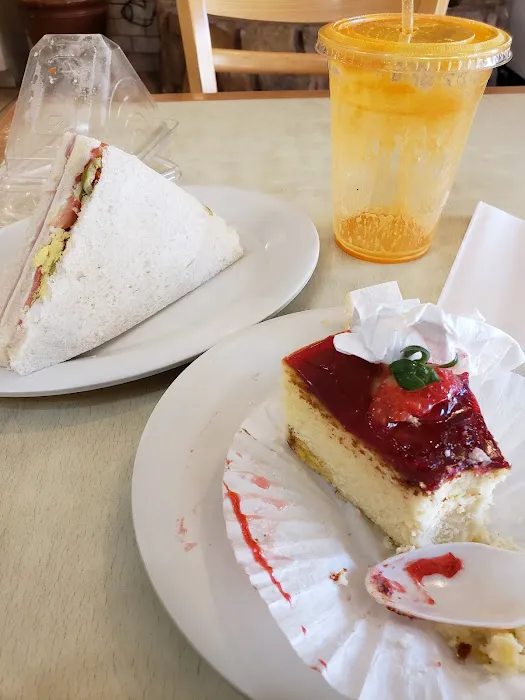 Caribe Portuguese Bakery Picture 8