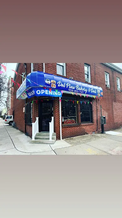 Del Pino Bakery & Deli Picture 3