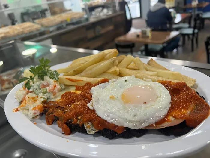 Del Pino Bakery & Deli Picture 7