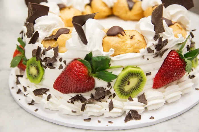 Carlo's Bakery Picture 4