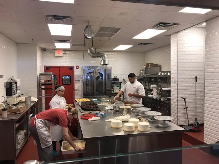 Carlo's Bakery Picture 8