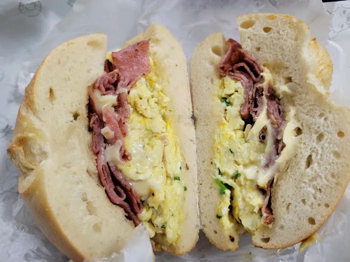Cheech's Bagels Picture 3