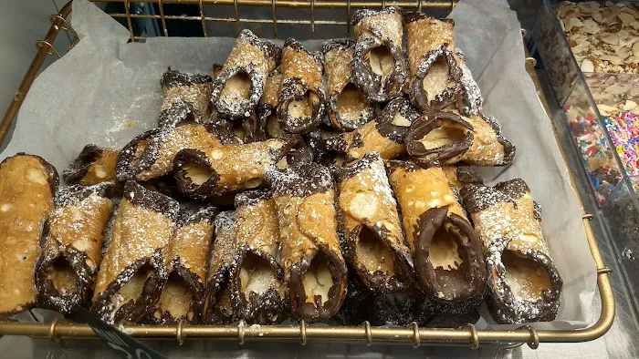 Chelle's Bake Shop Picture 2