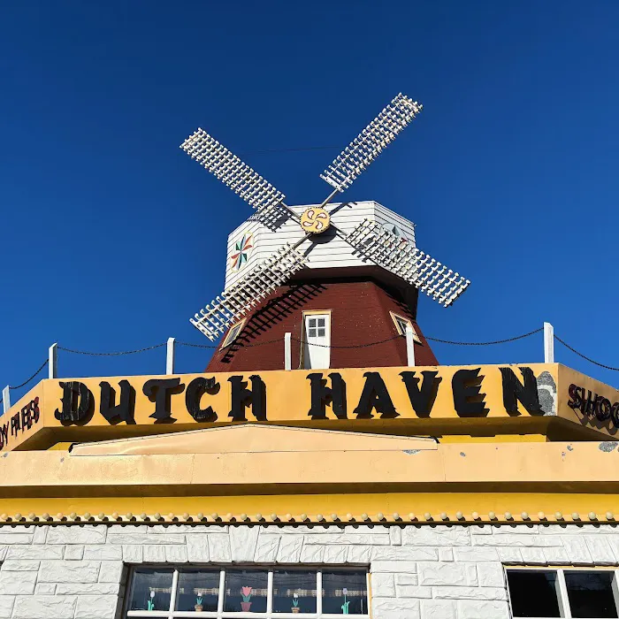 Dutch Haven Shoo-Fly Pie Bakery Picture 6