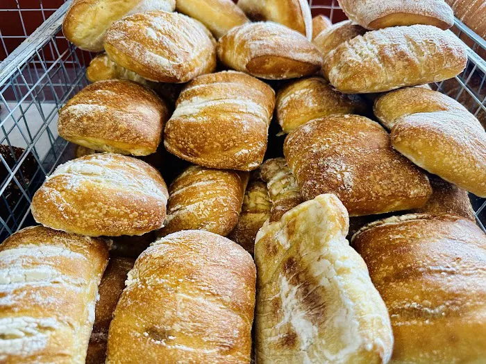 LeBus Bakery Factory Outlet Picture 4