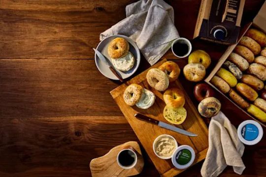 Manhattan Bagel