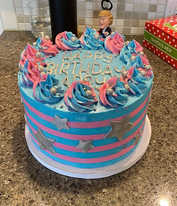 Steph's Baked Confections Picture 6